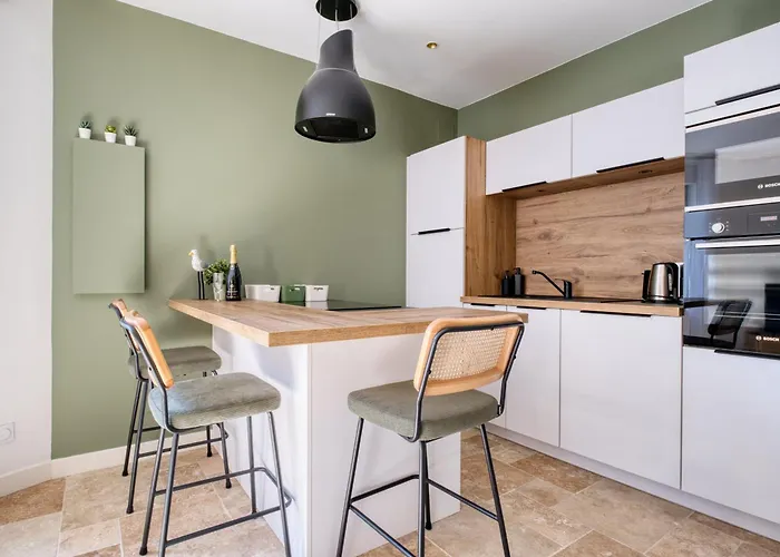 Holiday home Maison Cosy Renovee, A Pied, Et Gare *